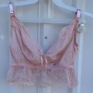 Smart and Sexy Elegant Lace Bralette in Pink